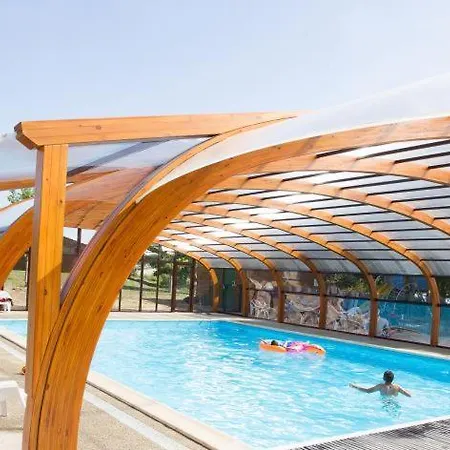 Üdülőpark Maeva Escapades Domaine De La Vingeanne Longeau-Percey