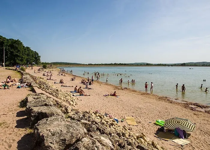 פארק נופש Camping Maeva Escapades Domaine De La Vingeanne Longeau-Percey