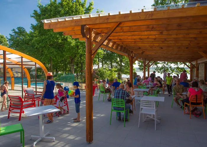 Camping Maeva Escapades Domaine De La Vingeanne