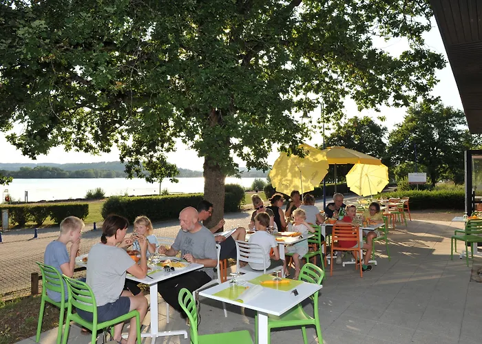 Camping Maeva Escapades Domaine De La Vingeanne