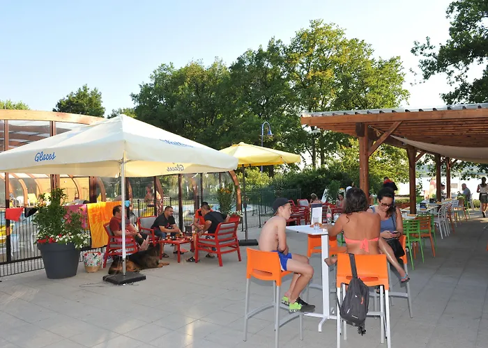 Camping Maeva Escapades Domaine De La Vingeanne