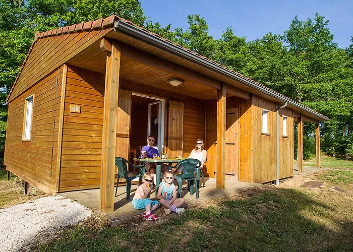 פארק נופש Camping Maeva Escapades Domaine De La Vingeanne Longeau-Percey