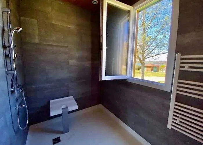 פארק נופש Camping Maeva Escapades Domaine De La Vingeanne Longeau-Percey