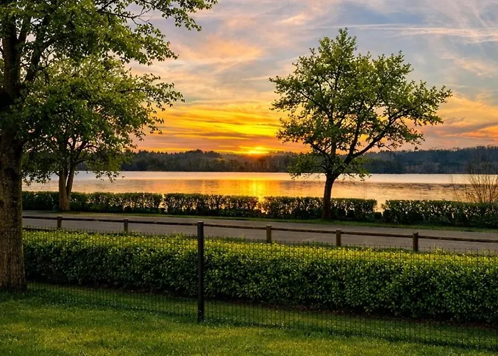 Camping Maeva Escapades Domaine De La Vingeanne פארק נופש Longeau-Percey