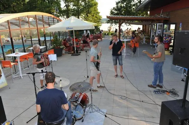 Camping Maeva Escapades Domaine De La Vingeanne 3*