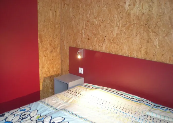 Camping Maeva Escapades Domaine De La Vingeanne פארק נופש Longeau-Percey